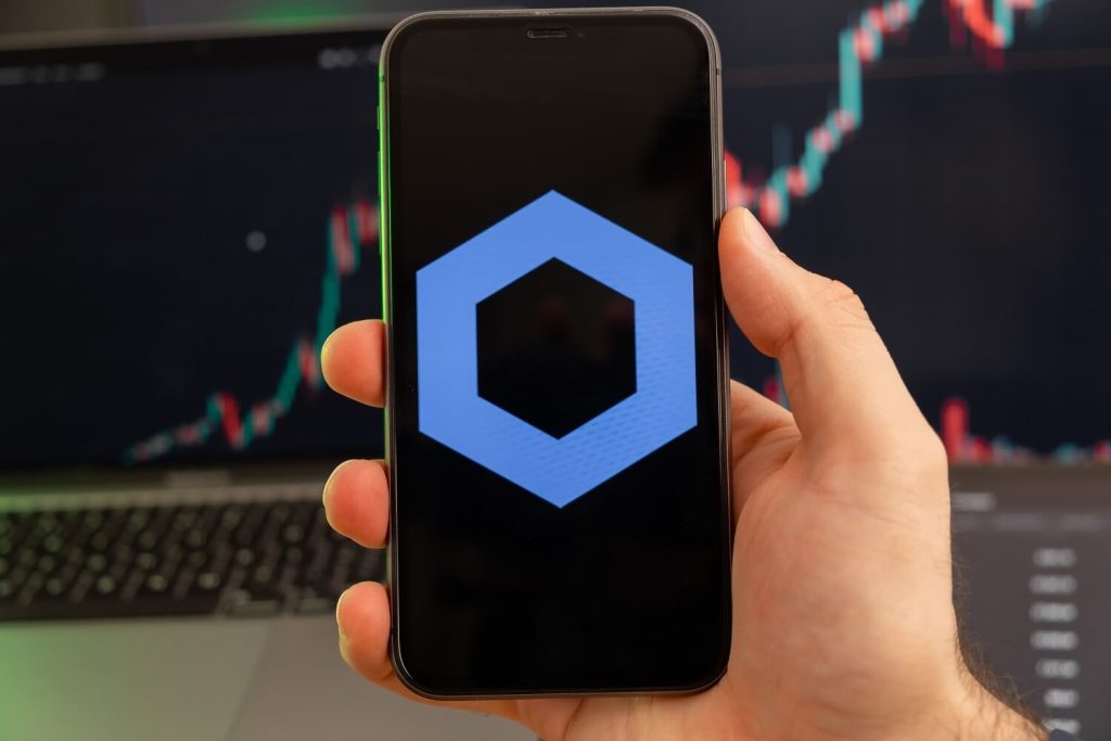 Can CartelFi (CARTFI) outperform Chainlink (LINK)?