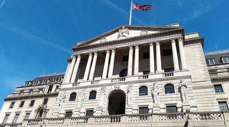 BoE Drops Stablecoin Holding Limits, Easing Path to GBP Liquidity Pools